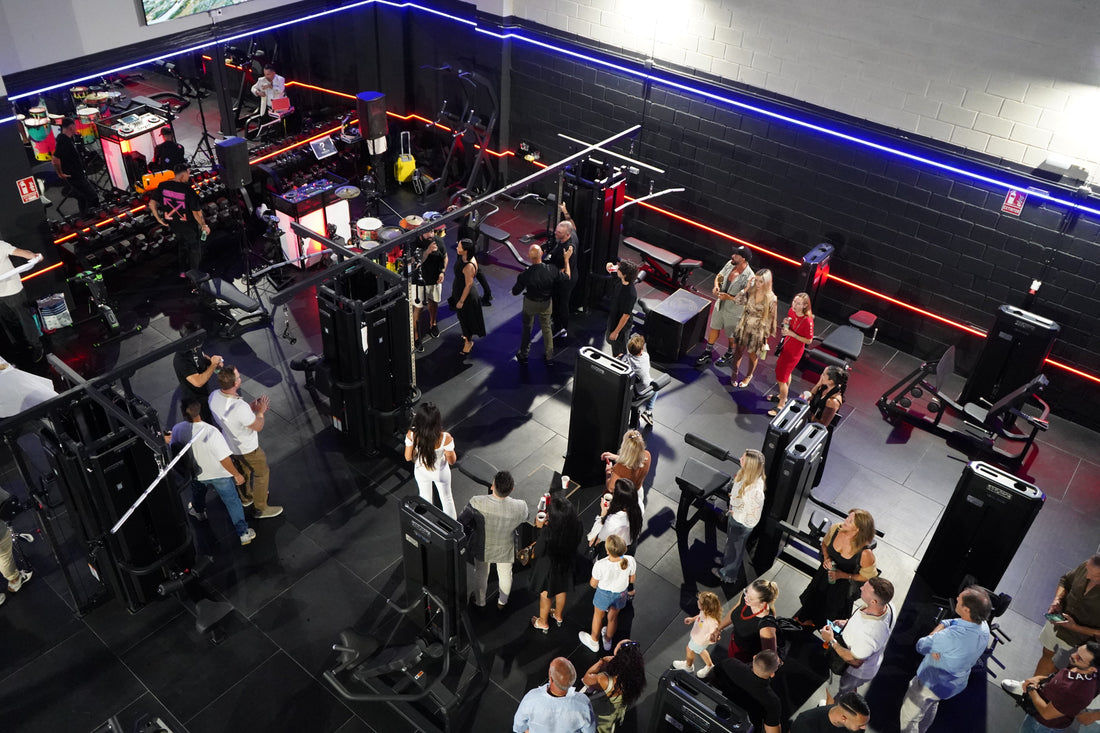Bienvenidos a EVOFIT Puerto Banús: El Gimnasio Definitivo con 3 Plantas de Pura Potencia