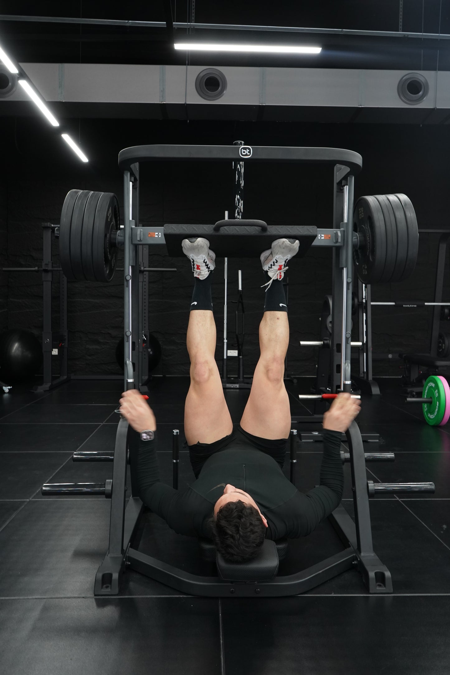 SRX54 Vertical Leg Press