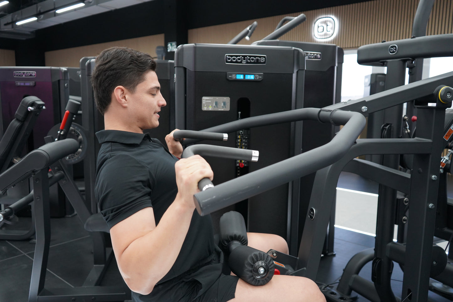 Forza Bold Lat Pulldown